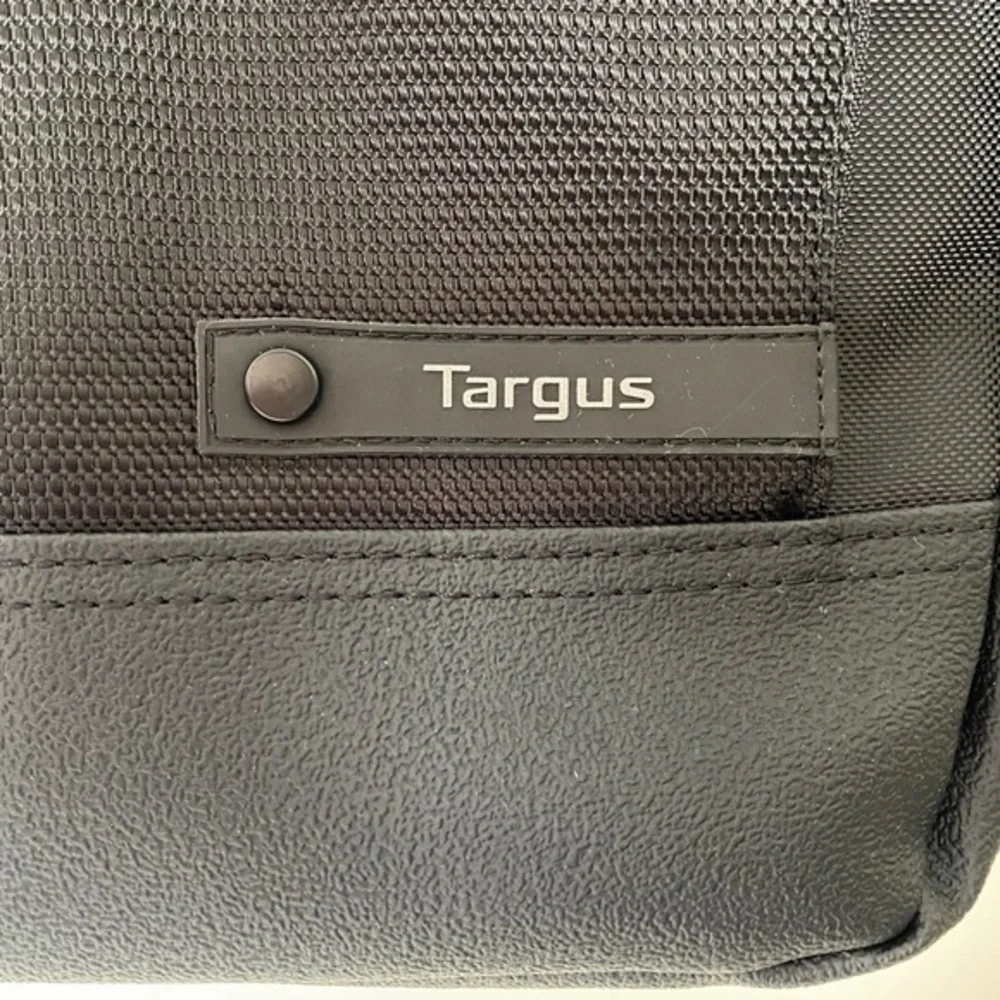 Targus Black Ballistic Canvas Nylon Mesh Fabric Safeport Laptop briefcas…